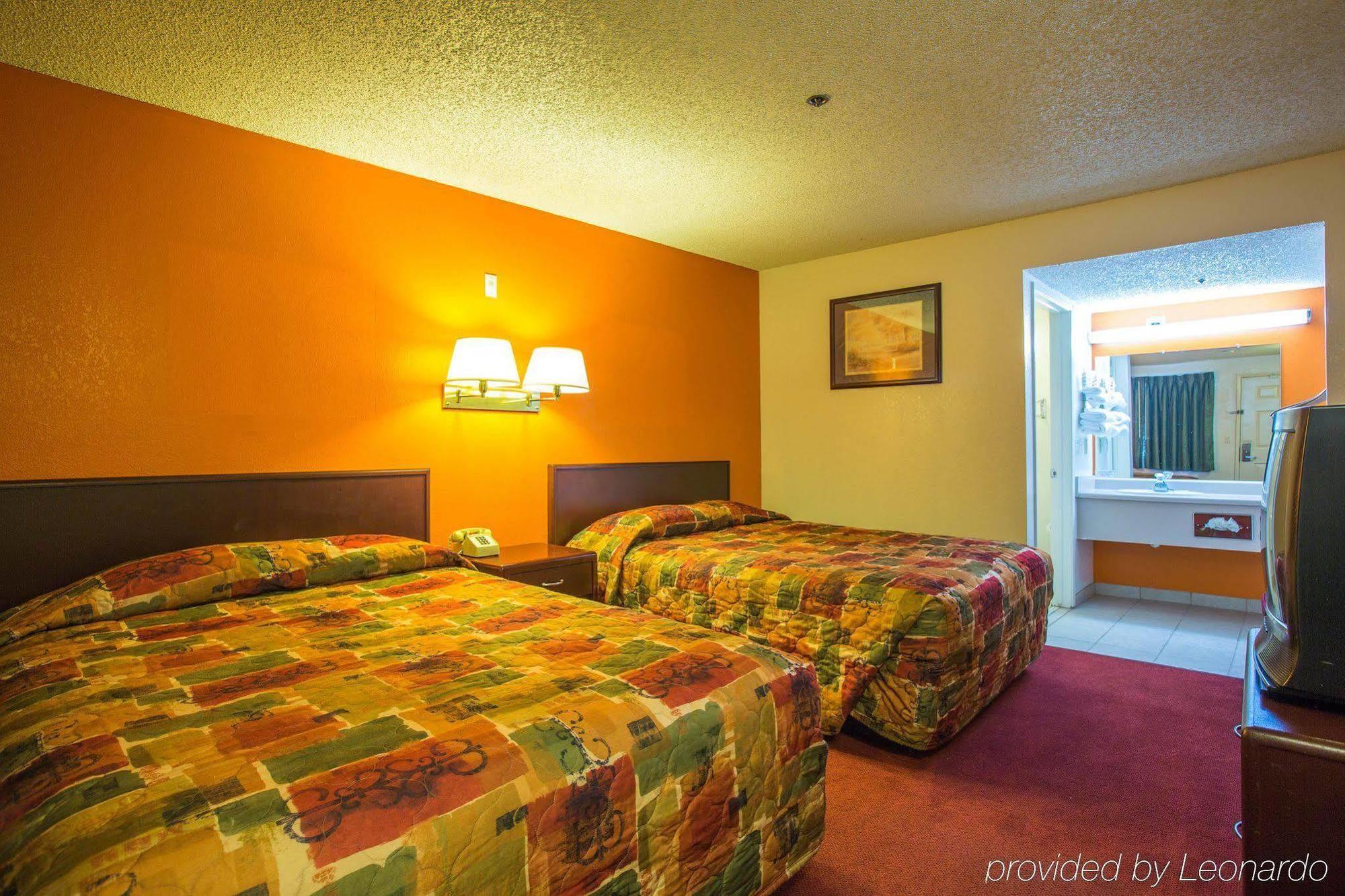 University Inn Фресно Екстер'єр фото