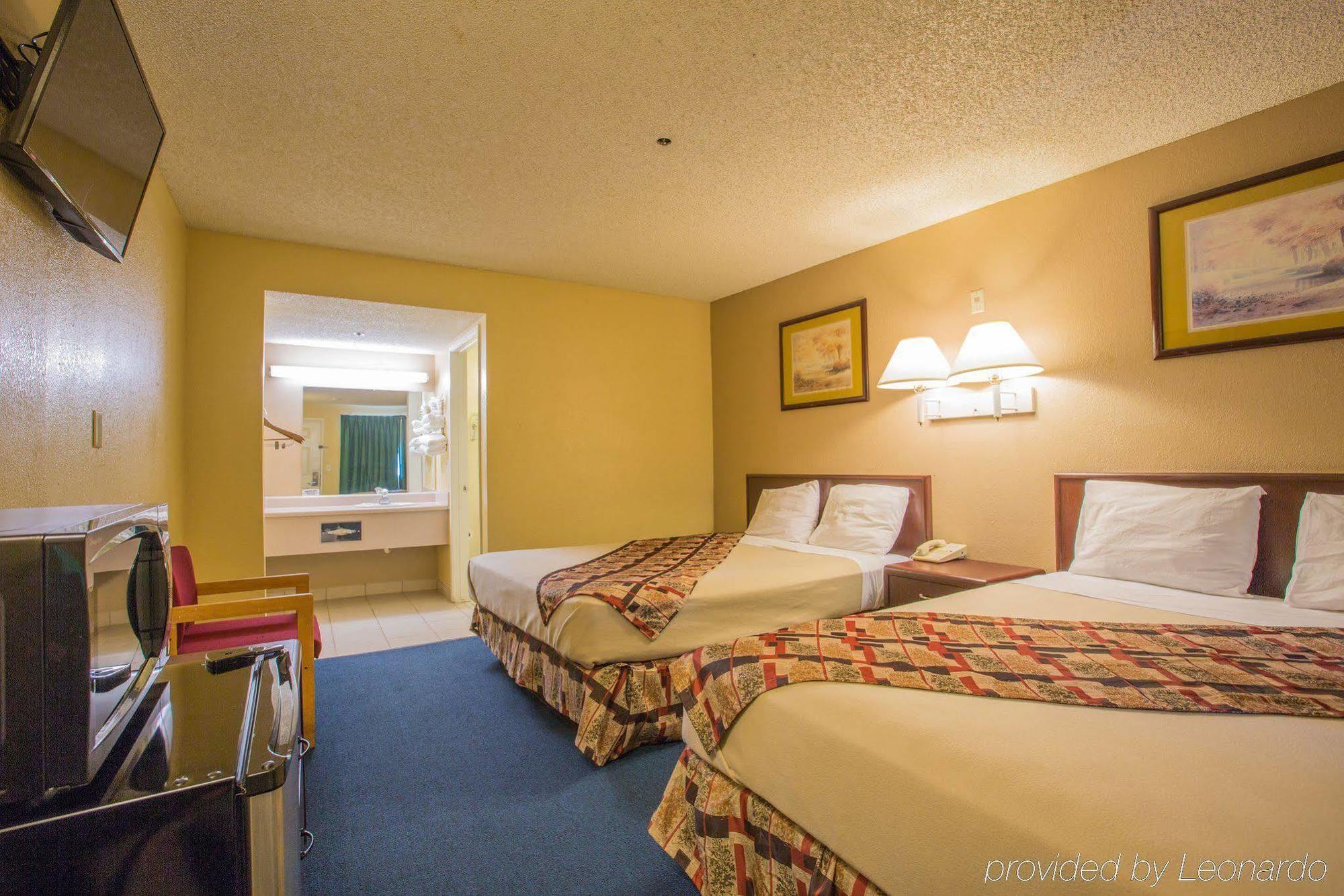 University Inn Фресно Екстер'єр фото